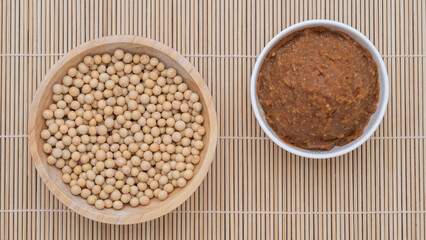 大豆と日本の味噌｜米こうじ味噌　イメージ