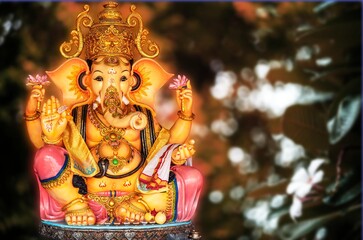 Lord Ganesha , Ganesha Festival Golden Ganesha has old power in religious sites that are separated from the latter