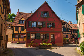 Schönes Fachwerkdorf Bouxwiller im Elsass
