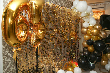 Photo area for 65th anniversary balloons in gold color.