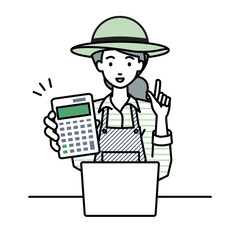 座ってデスクでノートPCを開いて電卓を指差してこちらに向けて見せている農家の女性