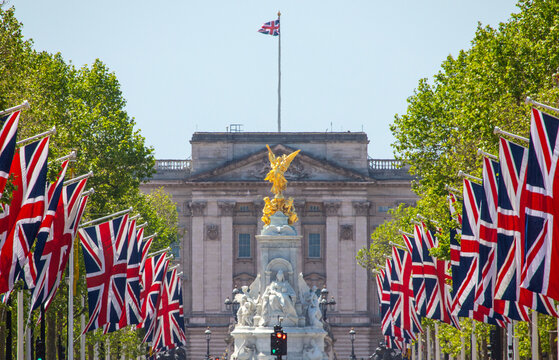 The Mall and Buckingham Palace in London, UK