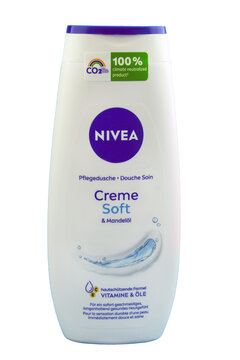 Nivea Duschgel Creme Dusche Soft 100% co2 Label neutral freigestellt Hintergrund transparent