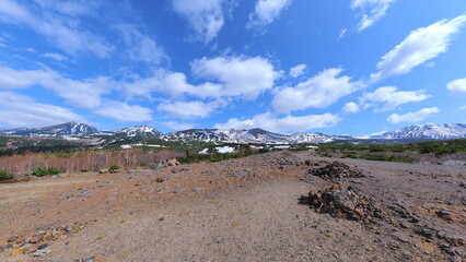 美瑛町十勝岳望岳台からの十勝連峰（超広角）1