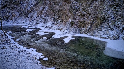 HDR created and tone mapped with easyHDR 3.16.1: [1] DJI_0516.DNG, [2] DJI_0514.DNG, [3] DJI_0513.DNG, [4] DJI_0515.DNG, [5] DJI_0517.DNG