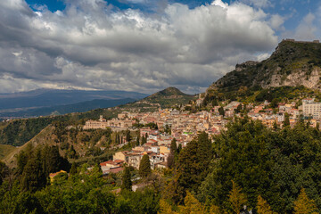 Fototapeta na wymiar view of the taormina city of the mountains