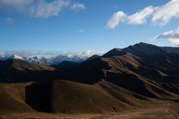New Zealand mountain landscape in the winter at sunrise