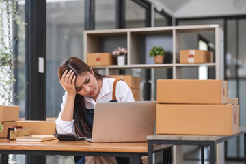 Small Business, Startup SME, Owner Entrepreneurs. Asian woman with unsuccess business online...