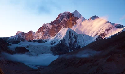Papier Peint photo autocollant Makalu Mount Everest Lhotse and Lhotse Shar from Barun valley