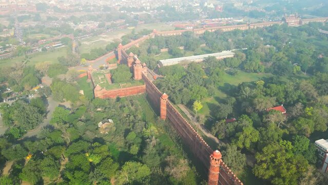 Delhi: Aerial view of capital city of India, famous landmark Red Fort (Lal Qila) - landscape panorama of South Asia from above