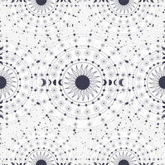 Obraz premium Hand drawn seamless pattern of Sun, Moon, stars. Mystical celestial circle galaxy space with sun rays. Magic vector sketch illustration for greeting card, wallpaper, wrapping paper, fabric