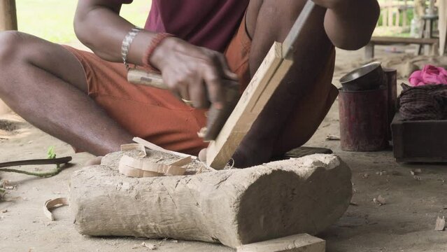 Hand grip creation using a blacksmith hammer 