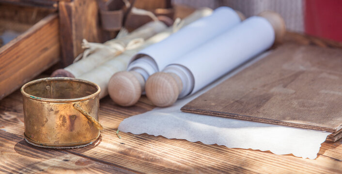 Ancient roman writing and documents management  implements