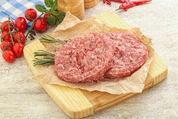 Raw pork cutlet for burger