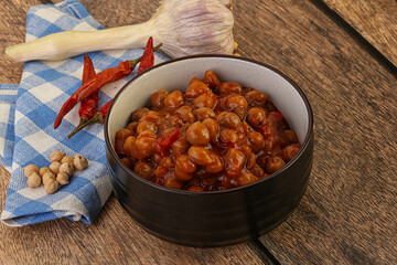 Baked chickpea with tomato sauce