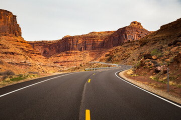 road to the mountains