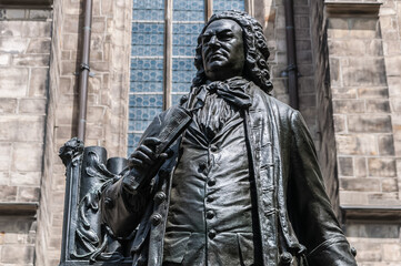 Fototapeta na wymiar Statue von J. S. Bach in Leipzig Sachsen Deutschland