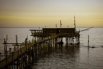 trabocco al tramonto