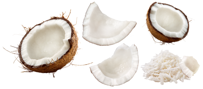 pedaços de coco quebrado e raspas de coco isolado em fundo transparente - coco quebrado e coco ralado