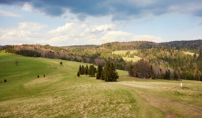 Fototapeta premium Panoramic view of Pienin Mountains landscape, Poland.