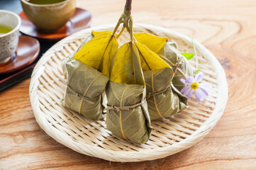 初夏の木曽銘菓　ほうば巻き