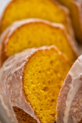 Simple vanilla bundt cake from box cake