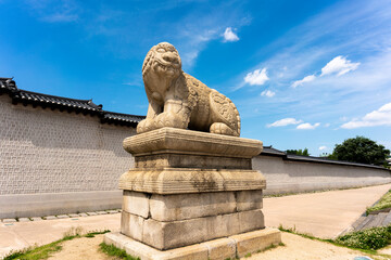 Fototapeta na wymiar statue of the lion