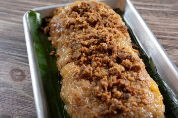 A view of a tray of biko.