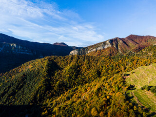 Obraz premium Autumn landscape in Puigsacalm Peak, La Garrotxa, Girona, Spain.
