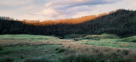 Fototapeta premium Good Morning from Savanna Pangonan Hill, Dieng, Central Java, Indonesia
