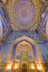 Fototapeta na wymiar Inside view of the Tilya-Kori Mosque (Tilla-Kari) in Samarkand