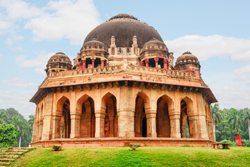 Obraz premium Muhammad Shah's Tomb at Lodi Gardens in Delhi, India