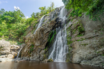 Fototapeta na wymiar Beautiful scenic of Khlong Lan Waterfall