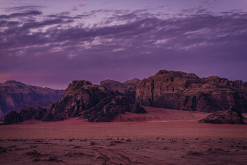 Naklejka premium Evening in Wadi Rum valley in Jordan