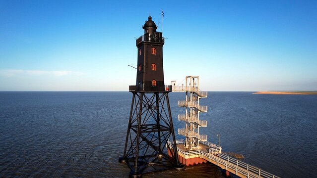 Lighthouse Oberever Sand in the North Sea - Dorum Neufeld North Sea
A arieal flight with the drone from the lighthouse Oberever Sand