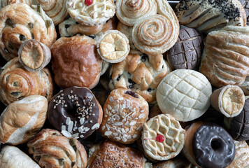 Many different types of Mexican traditional sweet breads