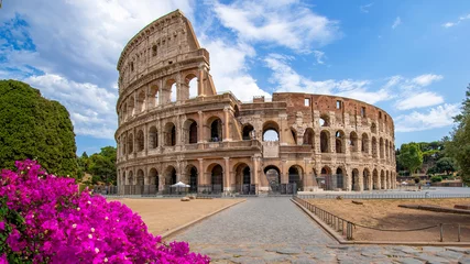 Foto op Plexiglas Colosseum Colosseum, Rome, Italy  June 6, 2023 - A view of the colosseum in Rome, Italy