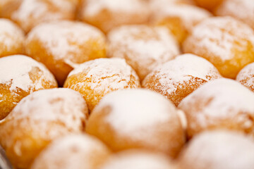 Buñuelos rellenos de Pastelería