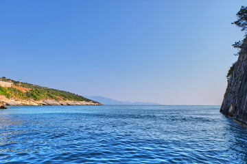 Widok na morze i linię brzegową wyspy Zakynthos - obrazy, fototapety, plakaty