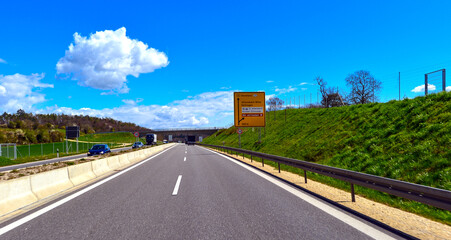 Bundesstraße 33 bei Allensbach (Landkreis Konstanz), Baden-Württemberg