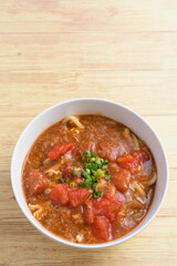 夏の味覚　トマトカレーうどん