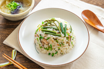 山菜チャーハンのランチ