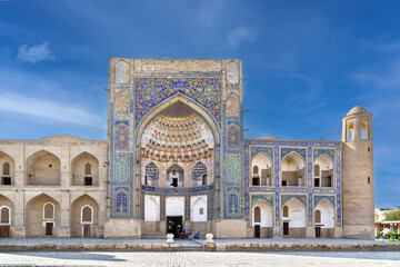 Fototapeta na wymiar Abdulaziz Khan madrasah, Bukhara, Uzbekistan