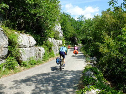 clermont-Ferrand - Forcalquier &agrave; v&eacute;lo