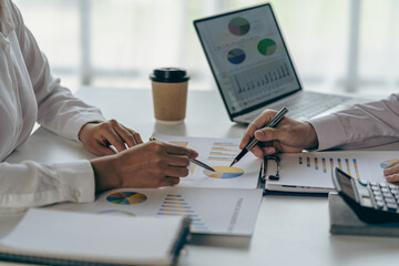 Discussions and collaboration meetings discuss partnerships to plan partnerships in investment trade marketing projects with investors of stock exchange agreements.