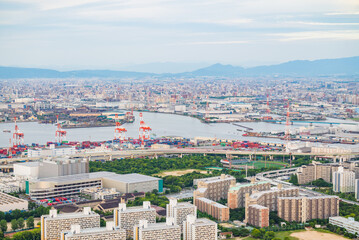 大都会である大阪市内の風景