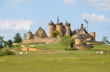 CH&Acirc;TEAU M&Eacute;DI&Eacute;VAL DE PALUEL