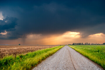 Obraz premium Sunset Down The Path