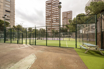 Paddle and tennis courts in the common landscaped