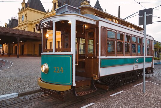 Santos, Brazil. Old Portuguese green tram, n&ordm;224, "Porto" stopped at Valongo station in the late afternoon.